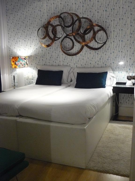 Apartamentos Manzana Madrid Room photo
